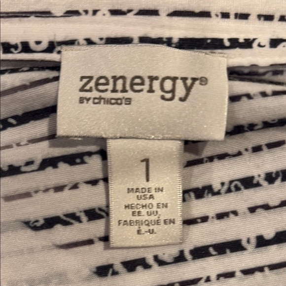 Chicos Zenergy Striped V-Neck Women's silvery Top - size 1 - (8) - Picture 3 of 4
